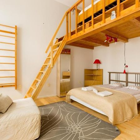 Szentkiralyi 5 - Double Basic In The City Center - Self-Check-In بودابست المظهر الخارجي الصورة