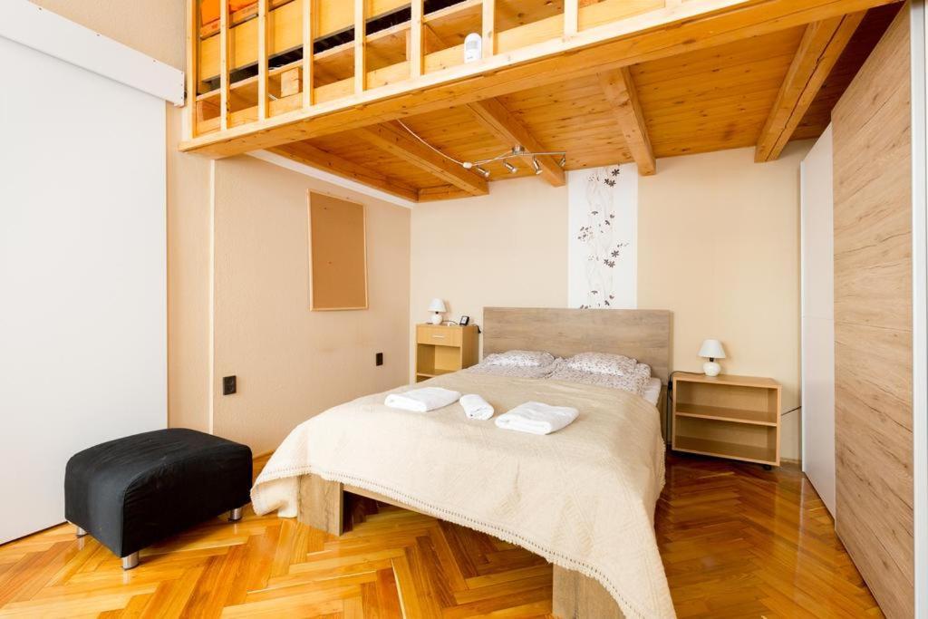 Szentkiralyi 5 - Double Basic In The City Center - Self-Check-In بودابست المظهر الخارجي الصورة